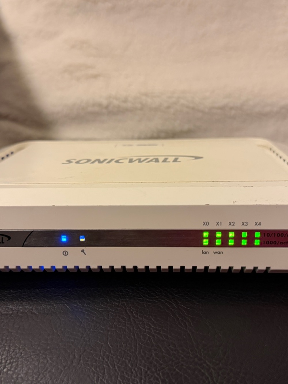 Sonicwall TZ205 Network Firewall VPN Security Appliance APL22-09D TZ 205 - Picture 7 of 8